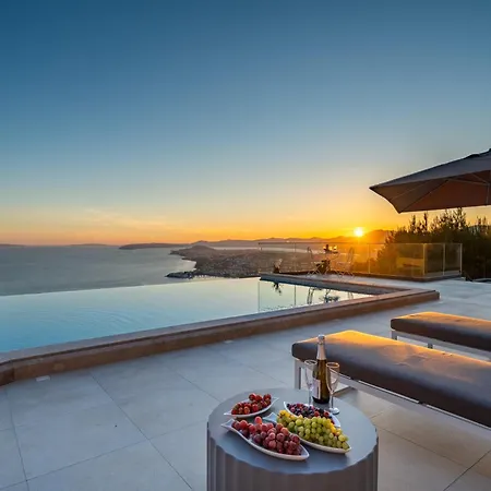Villa Naaria, Unique View, Infinity Pool And Complete Privacy Podstrana