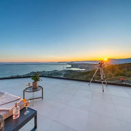 Naaria, Unique View, Infinity Pool And Complete Privacy Villa *